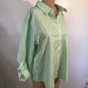 Chico’s Printed Button down collared stretch shirt